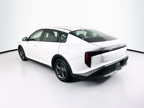 Used 2025 Kia K4 FWD image 5