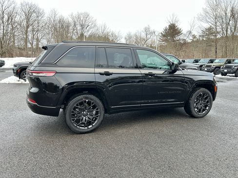 New 2026 Jeep Grand Cherokee Summit image 4
