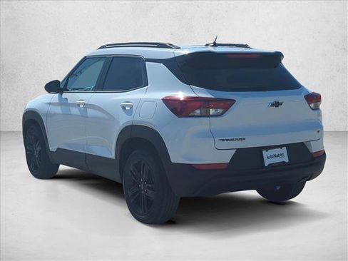 New 2026 Chevrolet TrailBlazer LT w/ Convenience Package FWD image 9
