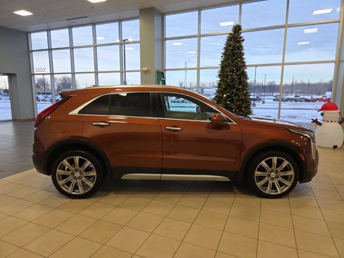 Used 2019 Cadillac XT4 Premium Luxury image 6