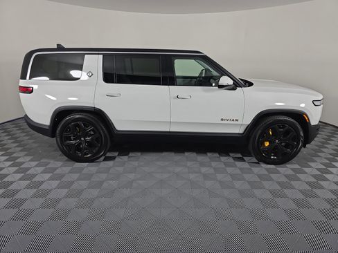 Used 2023 Rivian R1S Adventure image 6