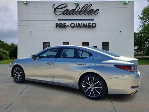 Used 2023 Lexus ES 350 w/ Premium Package image 5