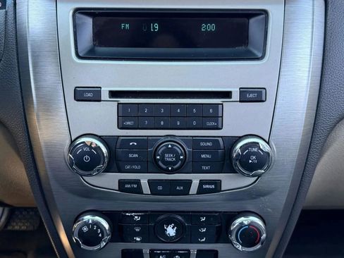 Used 2012 Ford Fusion SE FWD image 25