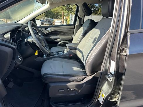 Used 2018 Ford Escape SE w/ SE Sport Appearance Package AWD/4WD image 10