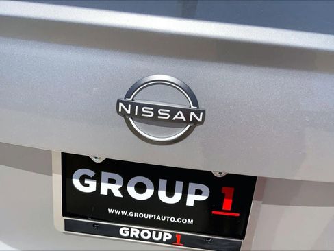 Used 2024 Nissan Versa S FWD image 10