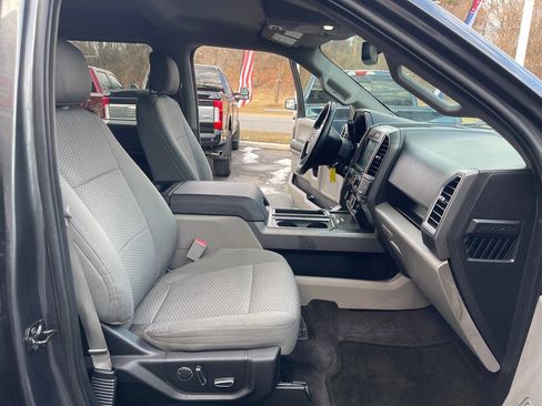 Used 2016 Ford F150 XLT w/ Equipment Group 302A Luxury image 34