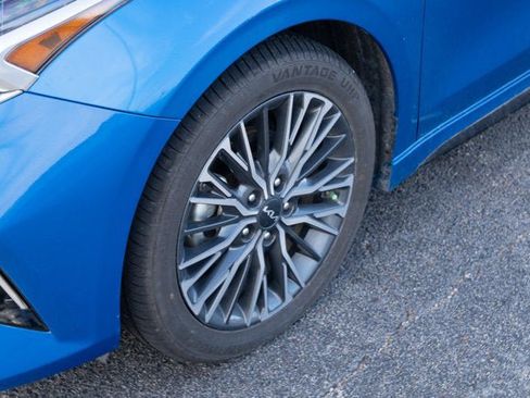 Used 2024 Kia Forte GT-Line image 9