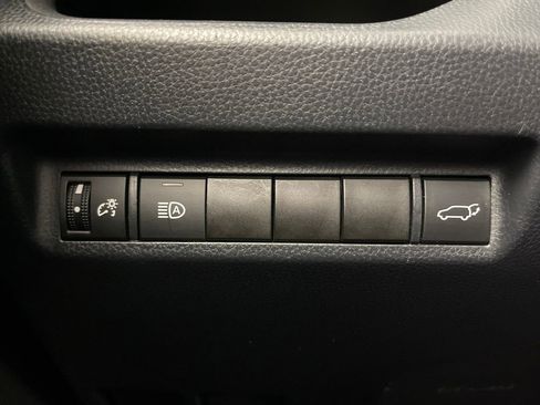 Certified 2022 Toyota RAV4 XLE Premium image 28