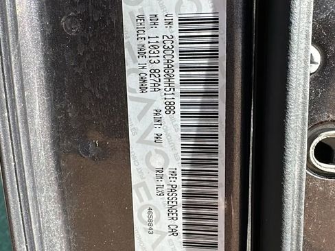 Used 2017 Chrysler 300 Limited image 41