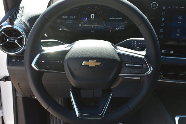 New 2027 Chevrolet Equinox LT w/ Safety and Technology Package FWD image 18