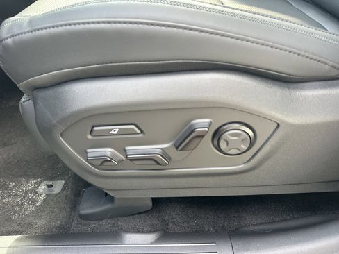 New 2026 Hyundai Santa Fe Calligraphy FWD image 18