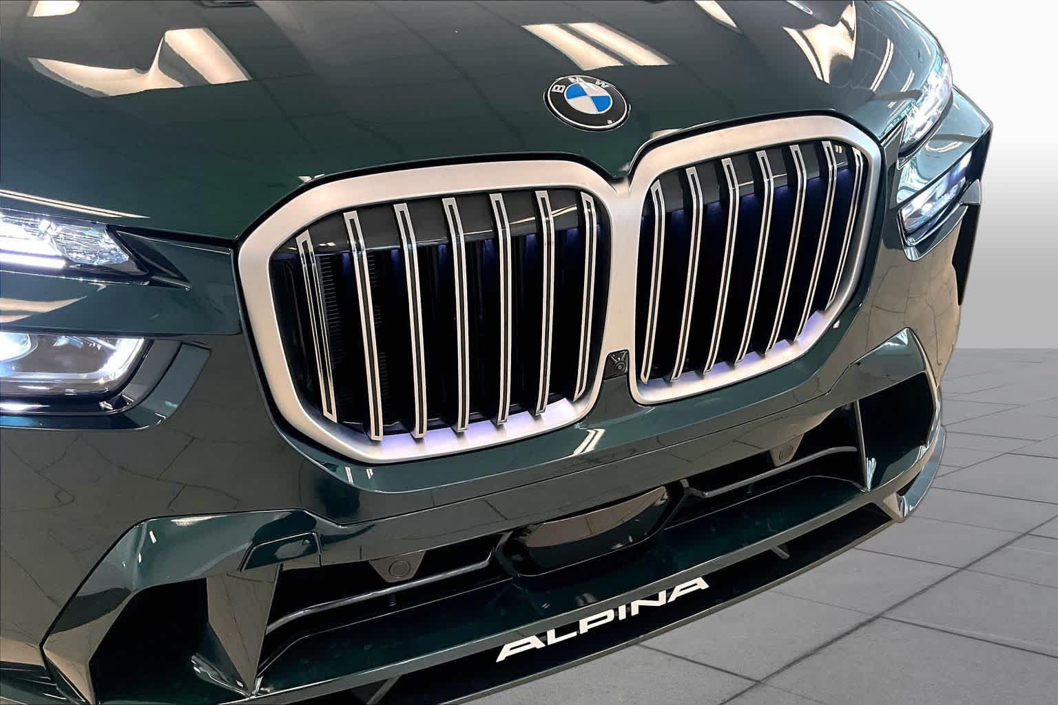 Used 2025 BMW ALPINA XB7 AWD/4WD image 28