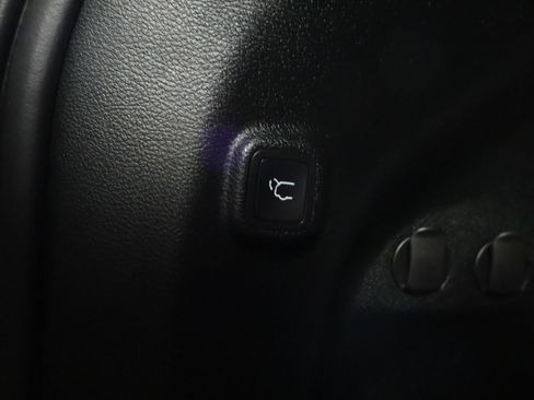 Used 2023 Jeep Cherokee Altitude Lux image 14