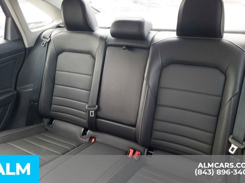 Used 2024 Volkswagen Jetta SE image 16