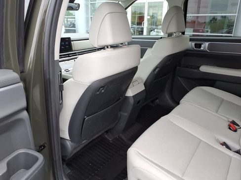 Used 2024 Hyundai Santa Fe SEL FWD image 11