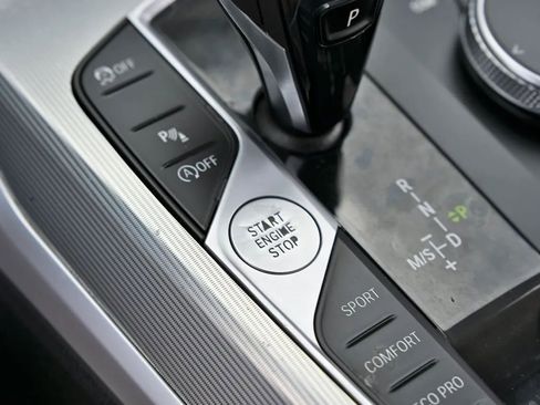 Used 2021 BMW 330i Sedan w/ Driving Assistance Package image 26