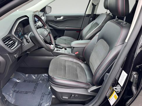 Used 2022 Ford Escape SEL w/ SEL Stealth AWD Package image 10