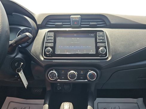 Used 2025 Nissan Versa S w/ Trunk Package FWD image 17