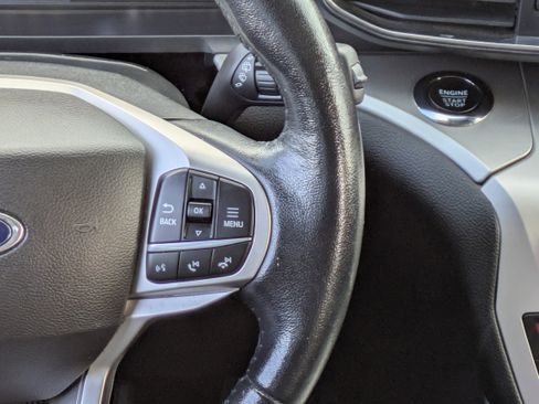 Used 2022 Ford Explorer XLT w/ Equipment Group 202A image 23