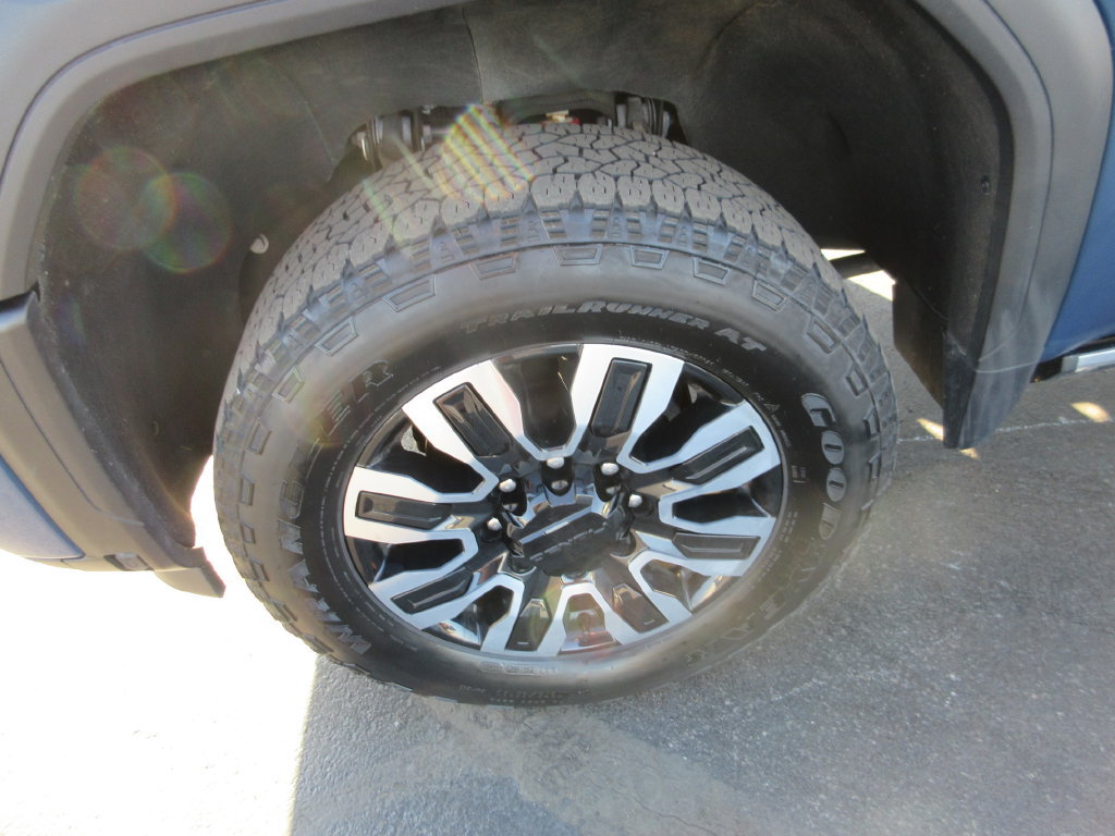 Certified 2024 GMC Sierra 2500 Denali Ultimate AWD/4WD image 16