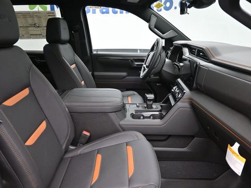 New 2026 GMC Sierra 1500 AT4 w/ AT4 Premium Package image 7