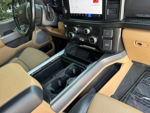Used 2024 Ford F350 Lariat w/ Lariat Ultimate Package AWD/4WD image 40