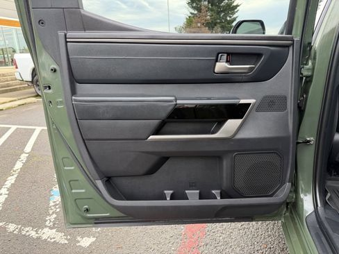 Used 2022 Toyota Tundra Limited image 28