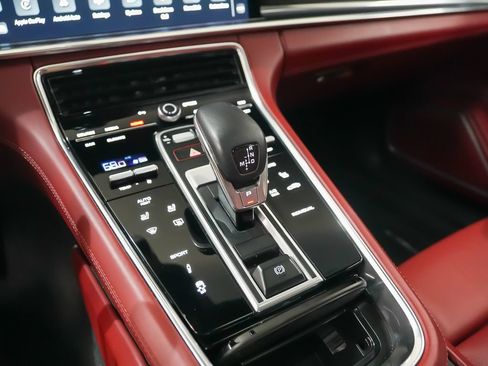 Certified 2023 Porsche Panamera 4 Platinum Edition AWD/4WD image 32