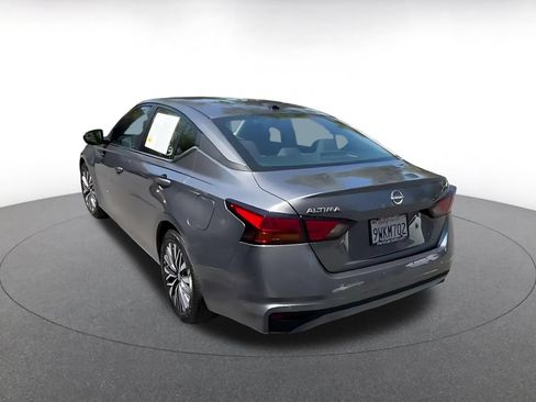 Used 2026 Nissan Altima 2.5 SV FWD image 11