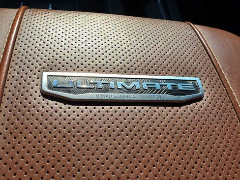 Used 2024 GMC Sierra 3500 Denali Ultimate AWD/4WD image 25