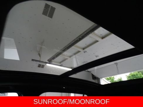 Used 2024 Jeep Wagoneer Launch Edition AWD/4WD image 11