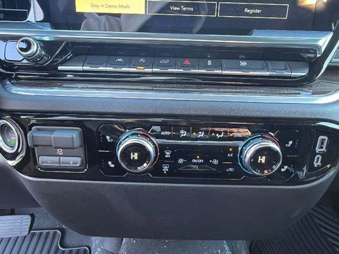 New 2026 GMC Sierra 1500 Elevation image 12