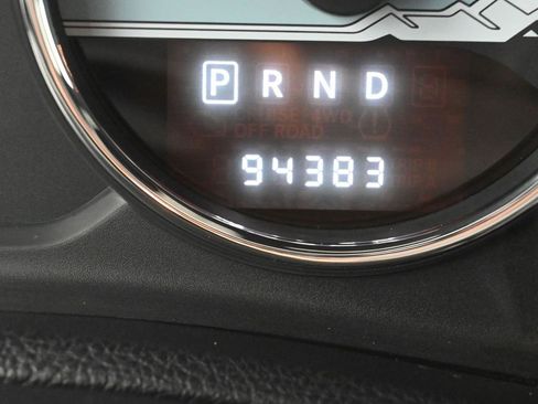 Used 2014 Jeep Wrangler Unlimited Sahara image 17