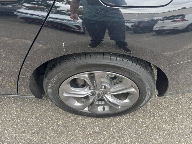 Used 2023 Honda Accord EX image 11