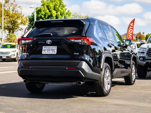 Used 2024 Toyota RAV4 XLE FWD image 9