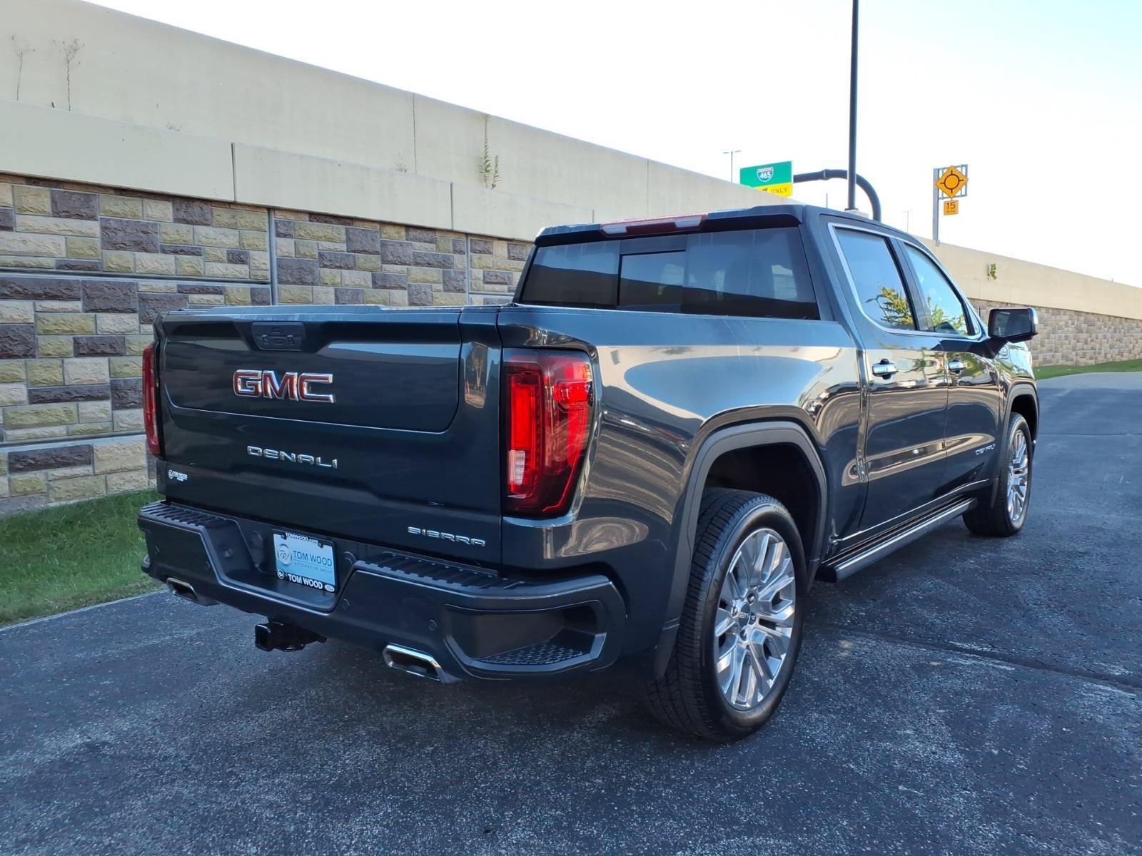 Used 2021 GMC Sierra 1500 Denali w/ Denali Premium Package AWD/4WD image 10