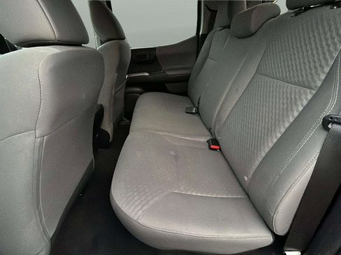 Used 2022 Toyota Tacoma SR5 image 20