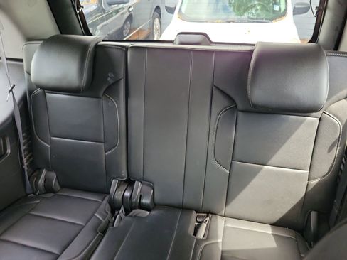 Used 2018 Chevrolet Tahoe Premier AWD/4WD image 14