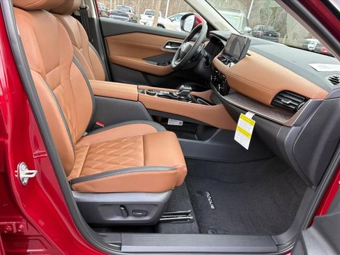 New 2026 Nissan Rogue Platinum image 19