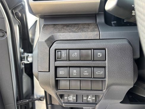 Used 2024 Toyota Tacoma Limited image 22