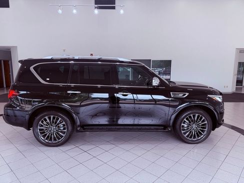 Used 2023 INFINITI QX80 Sensory w/ Cargo Package AWD/4WD image 18
