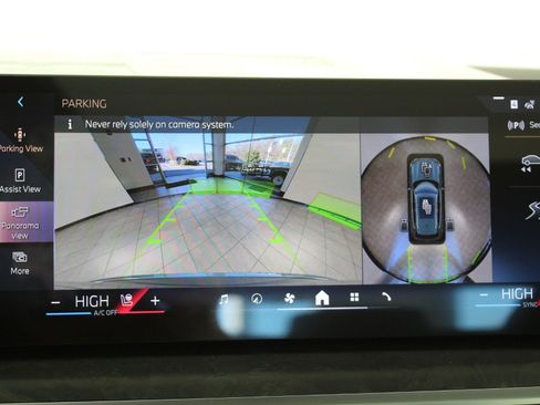 New 2026 BMW X5 xDrive50e image 32