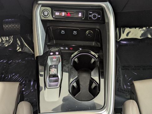 Used 2025 Audi Q5 Premium Plus w/ Premium Plus image 17