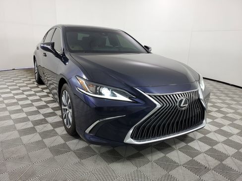 Used 2020 Lexus ES 350 w/ Premium Package FWD image 2