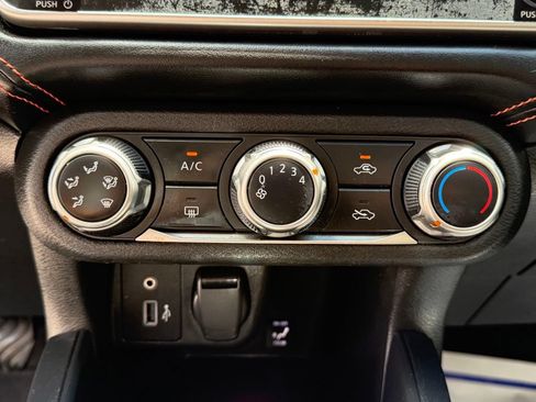 Used 2021 Nissan Versa SR w/ Electronics Package FWD image 23