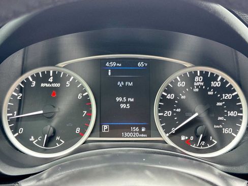Used 2019 Nissan Sentra SV FWD image 32