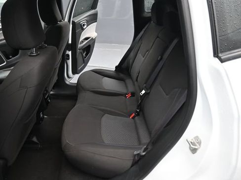Used 2023 Jeep Compass Sport AWD/4WD image 11