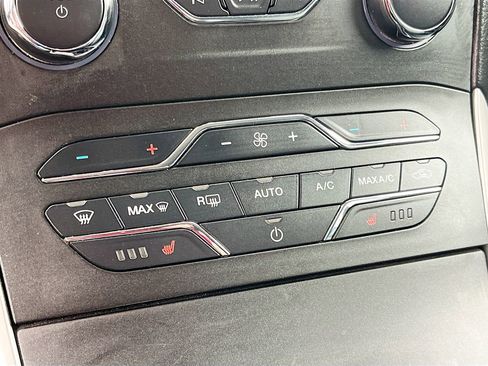 Used 2020 Ford Edge SEL AWD/4WD image 15