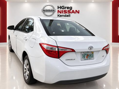 Used 2015 Toyota Corolla LE FWD image 2