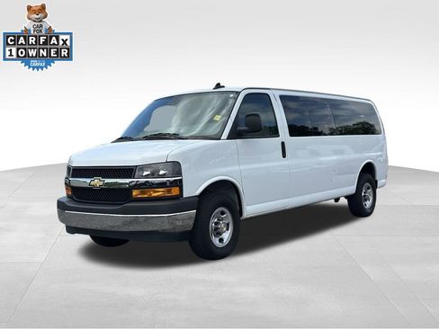 Used 2024 Chevrolet Express 3500 LT w/ LT Preferred Equipment Group RWD image 9